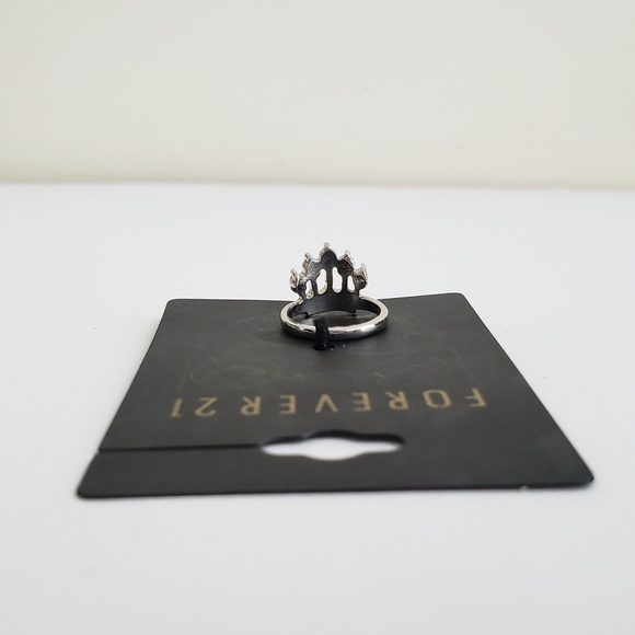 FOREVER 21 Silver Crown Midi Ring // NWT - Picture 7 of 8